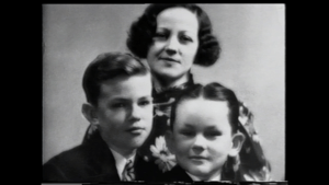 Bob Crane's first wife and two of their children.